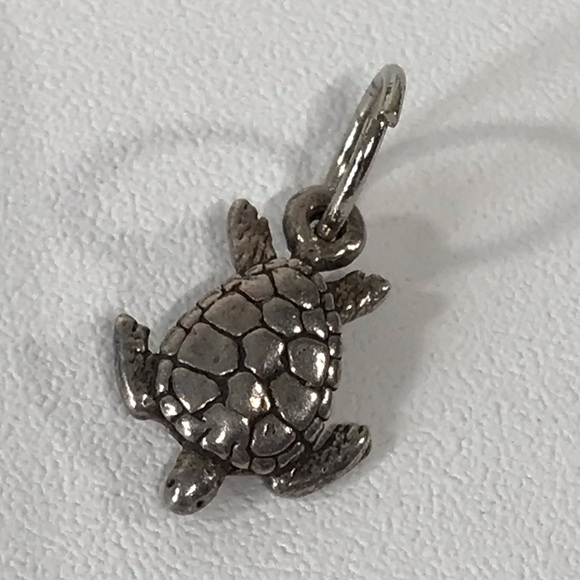 Vintage Signed Solid 925 Sterling Silver Tiny Detailed Sea Turtle Tropical Brace - Picture 7 of 8